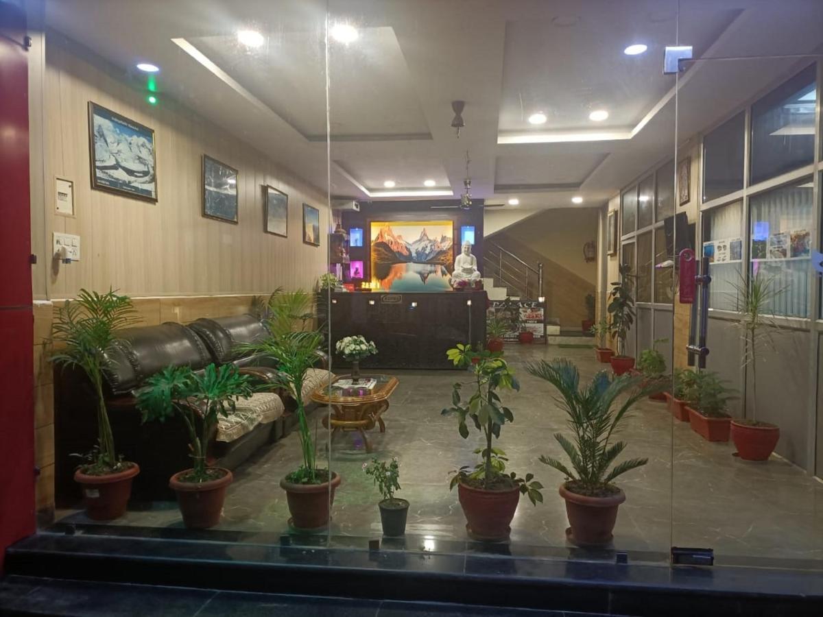 Hotel Om Palace McLeod Ganj Exterior photo